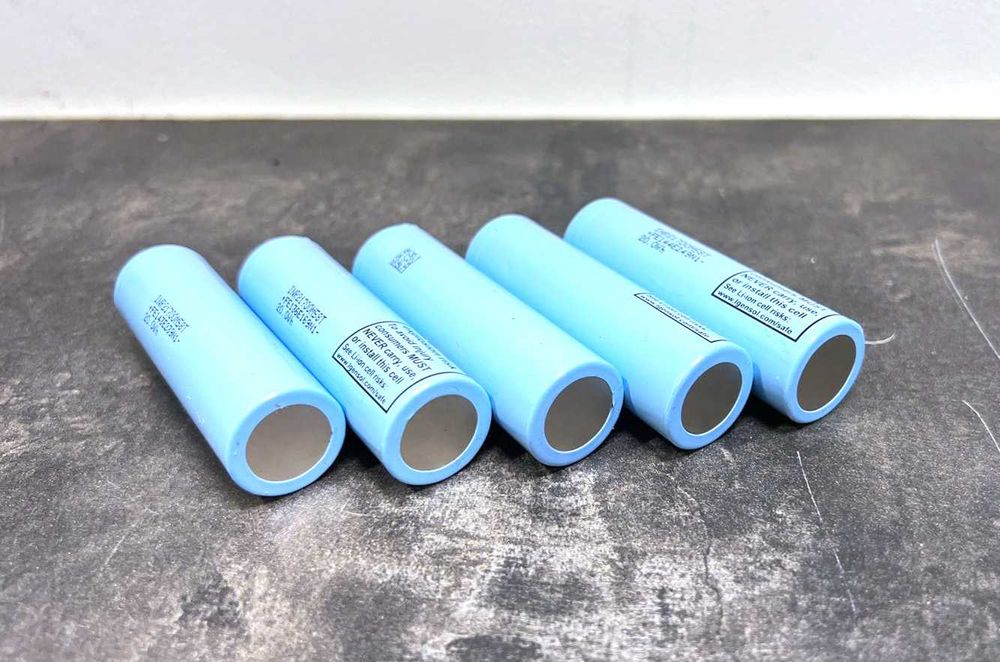 Новий акумулятор LG M58T 21700 - 5800mAh Blue 2025 р
