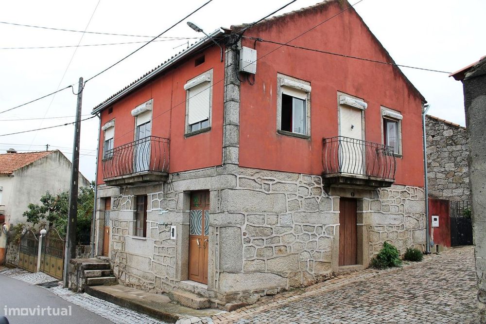 Detached House with 4 Bedrooms