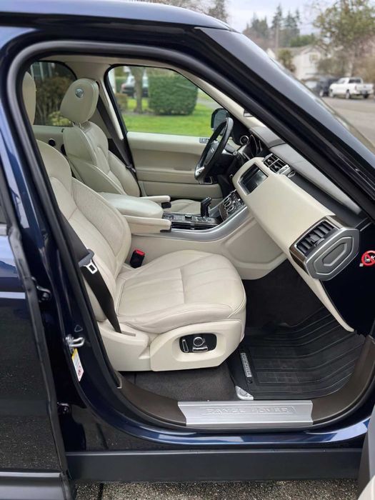 Land Rover Range Rover Sport HSE      2016