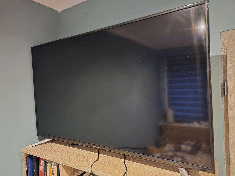 Telewizor LED Manta 49"
