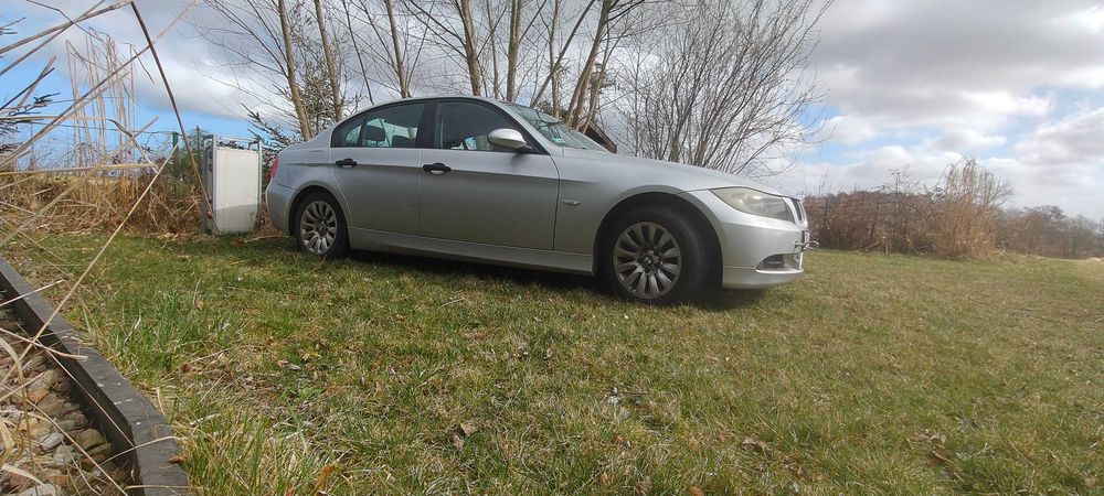 BMW 320i seria 3 e90