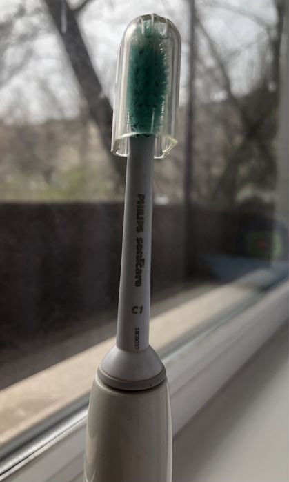 Зубная щетка Philips Sonicare HX6530