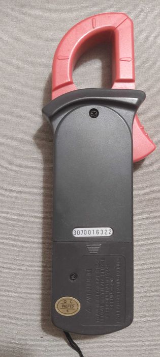 Pinça Amperimetrica UNI-T