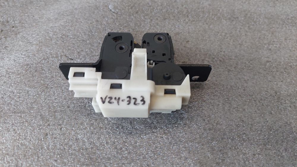 Fechadura / fecho da mala RENAULT Clio III (BR0/1, CR0/1)