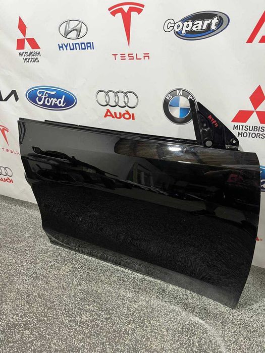 Двері передні праві Tesla Model,Y PBSB (MYP4)