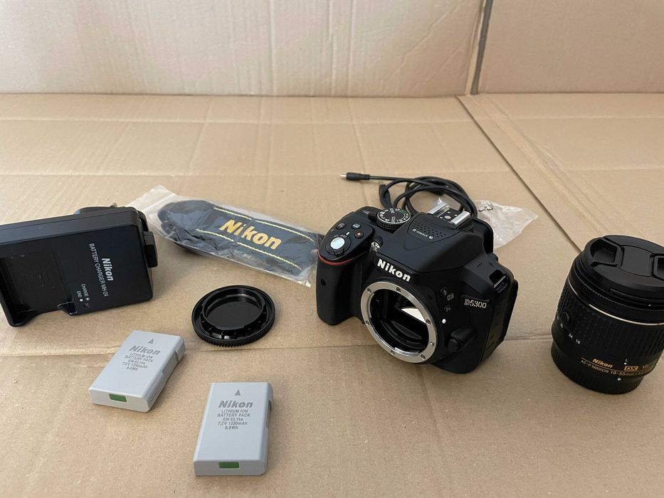 Lustrzanka NIKON D5300 + Nikkor AF-P VR 18-55 MM + 2 baterie Nowa Gwarancja !