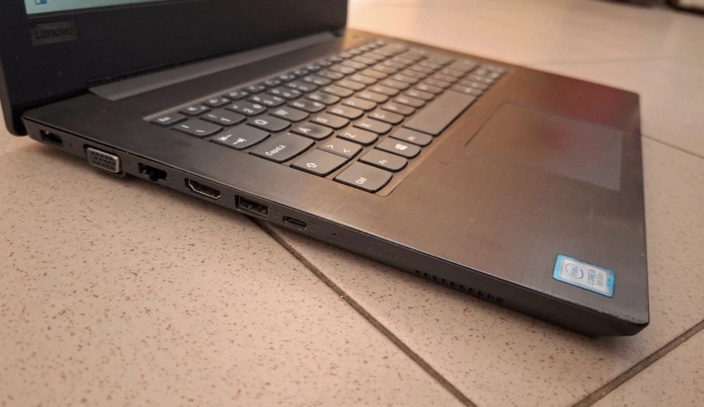 Portátil Lenovo V330-14IKB - ideal p/ escola