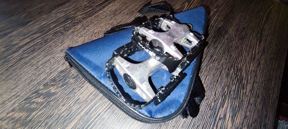 Zestaw nowych pedał rowerowych + sakwa pod siedzenie Gratis