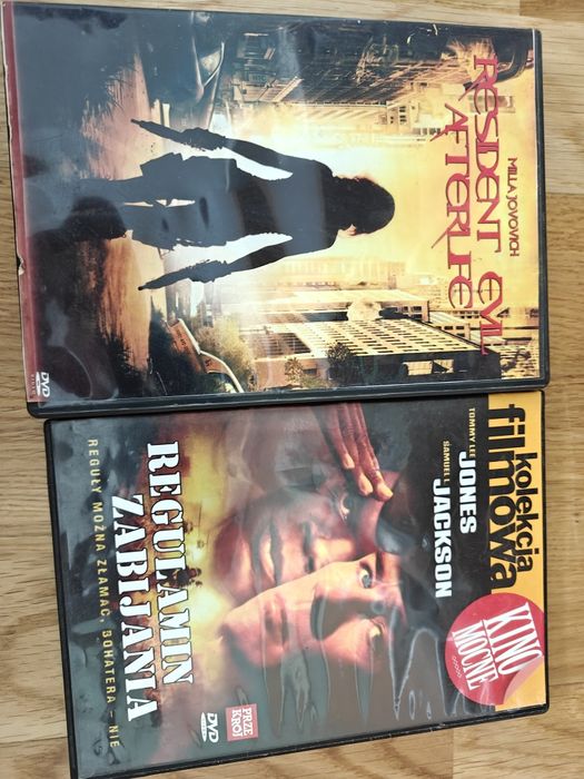 Filmy DVD dwa tytuły na zdjęciu
