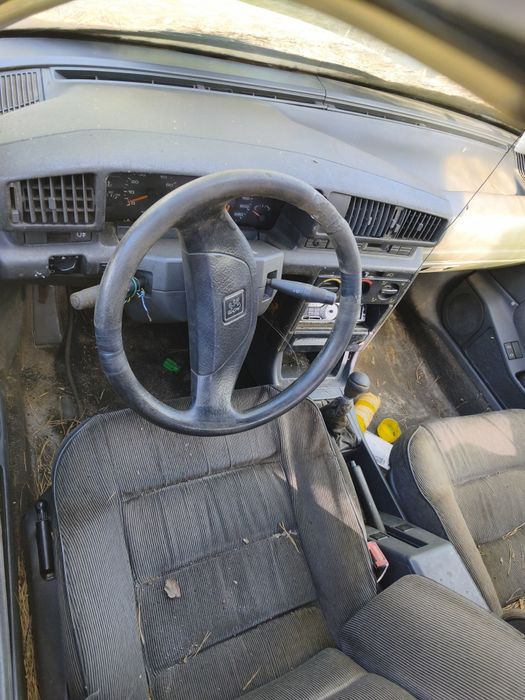 Розборка PEUGEOT 405 Розборка шрот 1,9 бензин порвало грм