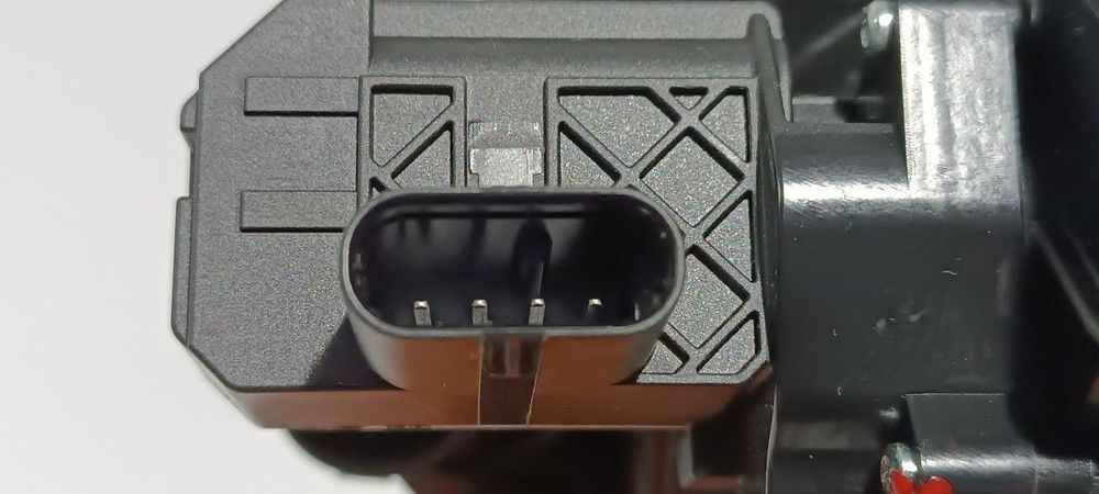 PUXADORA EXTERIRO DA MALA MERCEDES EQS 450+