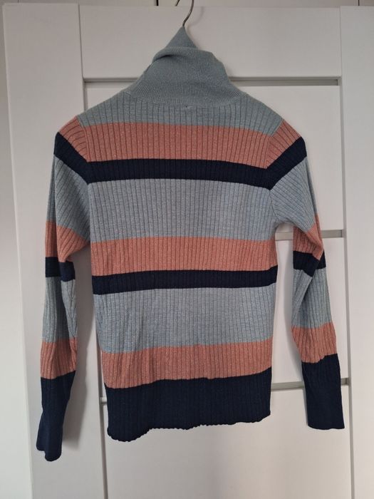 Golf ze złotą nitką