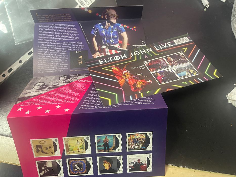 Coleção de selos Exclusiva Elton John - Presentation Pack