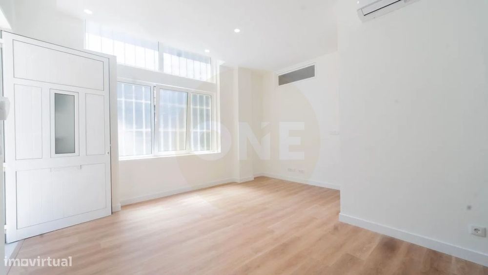 Apartamento T3 remodelado| Suite e closet | Codivel, Odivelas