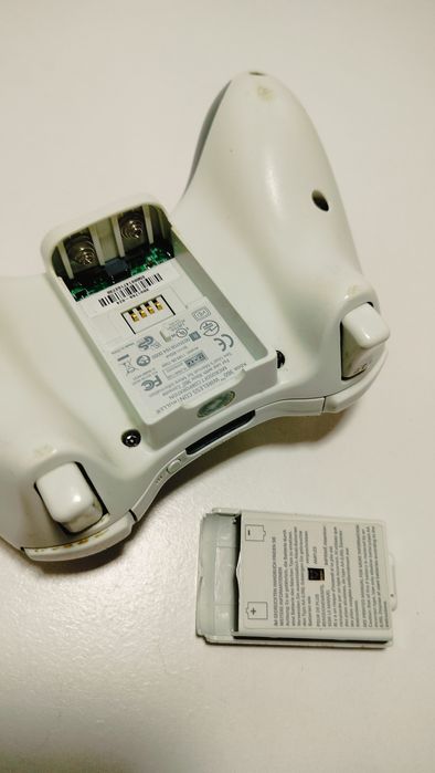 Do konsoli Xbox 360 pad joystick kontroler