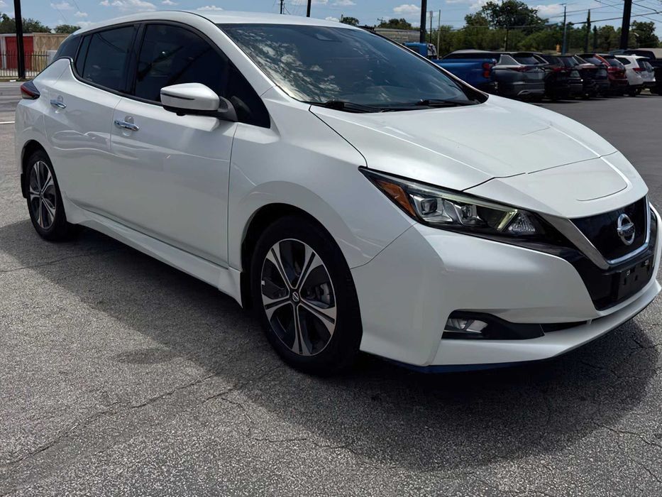 Nissan LEAF SL Plus      2022