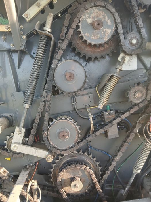 Prasa belujaca rolująca  Claas rollant 355