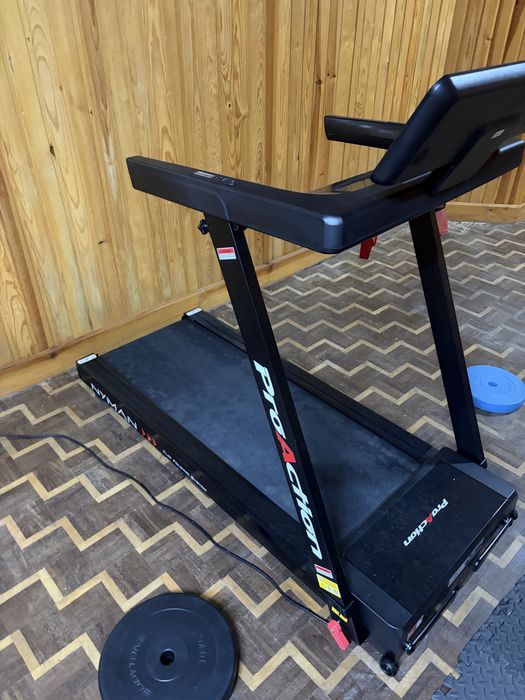 Passadeira de Correr BH Fitness Nyman G6400 (Ultra-Compacta) – Como Nova