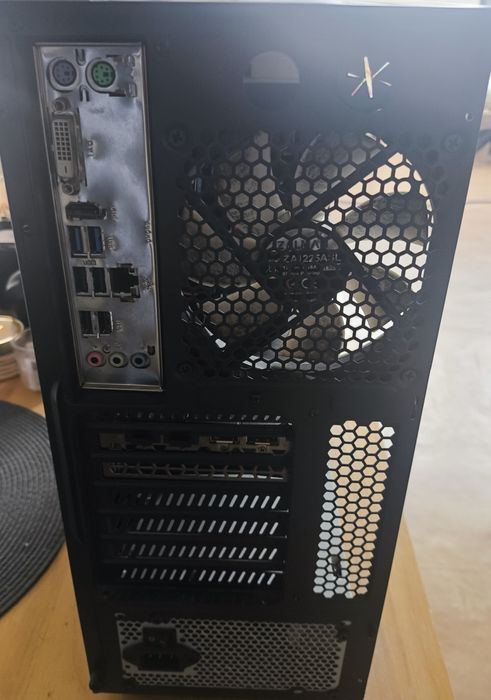 Komputer Gamingowy i7, 16GB Ram , RTX 2060 STAN Bardzo dobry