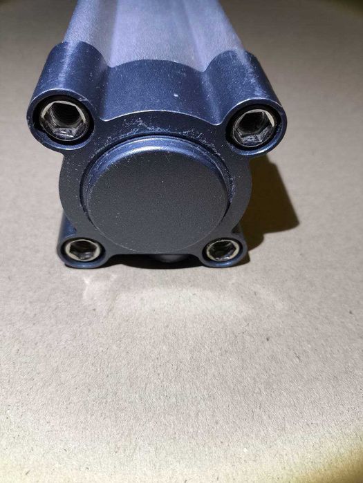 Пневматический цилиндр, пневмоцилиндр 50х200мм