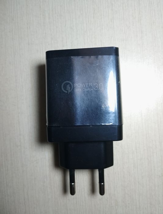 Зарядка 3 USB 3,1A
