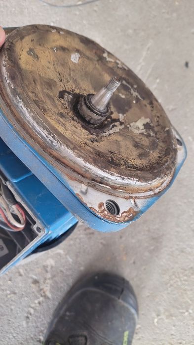 Silnik elektryczny 230v  1kw 2800obr.