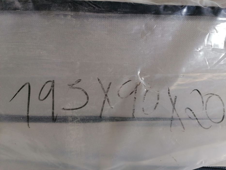 Colchão novo 195x90x20