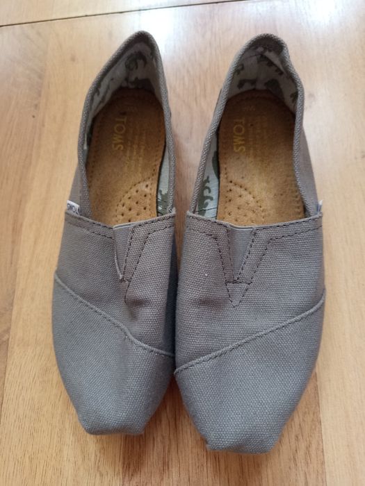 Buty Toms 2 pary szare oraz granatowe rozmiar 36