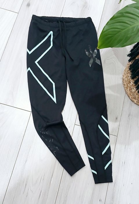 Profesjonalne legginsy treningowe 2XU rozm S