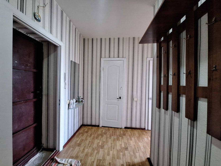 2-кімнатна 52м район зупинки "Авіаторів" м.Бориспіль