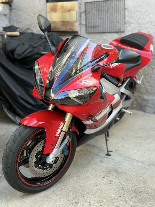 Yamaha r1 de 1999