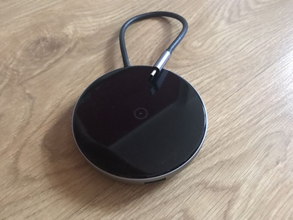 JCPAL Hub USB-C z bezprzewodową ładowarką