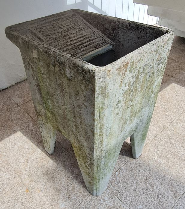 Tanque lavar roupa em cimento