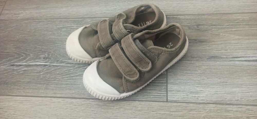 Trampki, kapcie do przedszkola na rzep 26