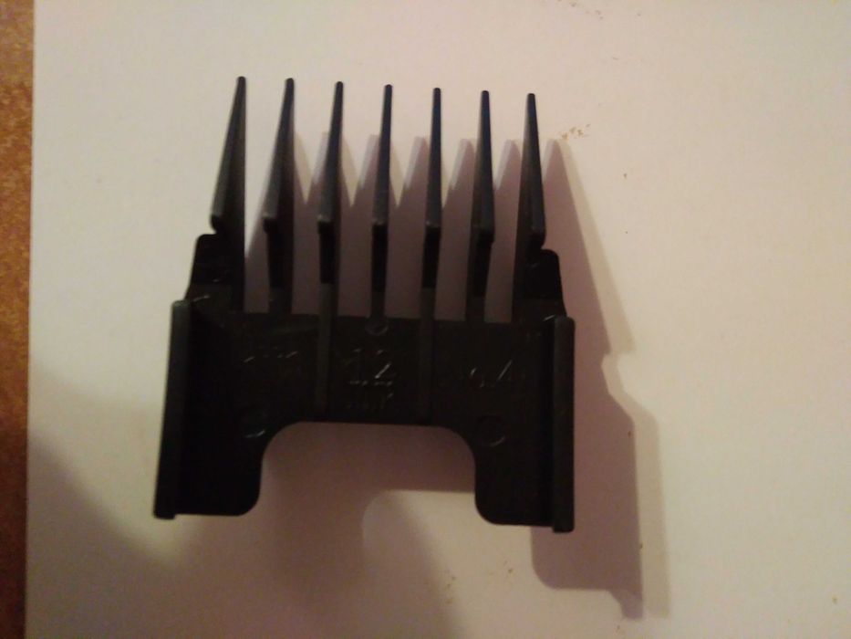 Nasadka na maszynkę Moser, Wahl, Ermila  Nr 8  -25mm, czarna