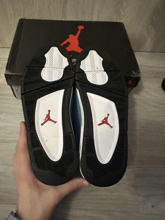 Nowe jordan 4 x travis scott