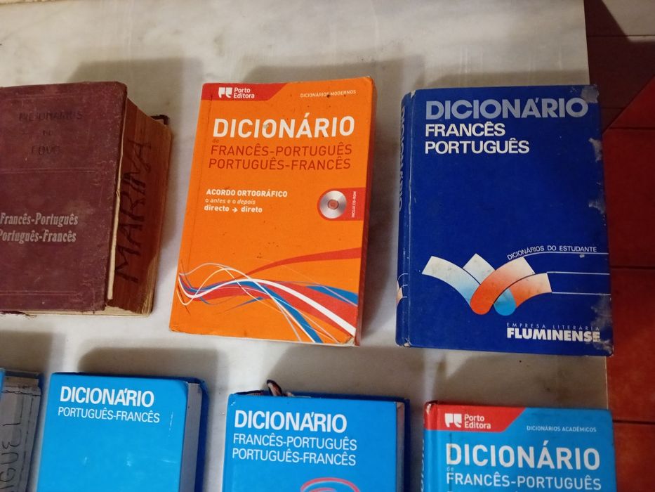 Conjunto de 8 Dicionários Português-Francês