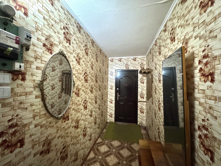 Продажа 1к на Космонавтов с двумя балконами