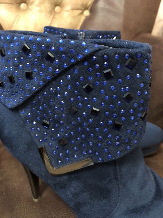 Ботильйони замшеві