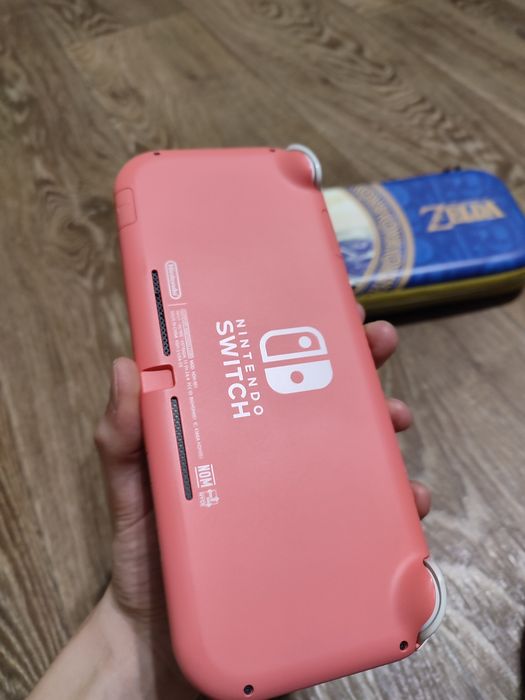 Nintendo switch lite в НОВОМУ стані + оригінальний чохол
