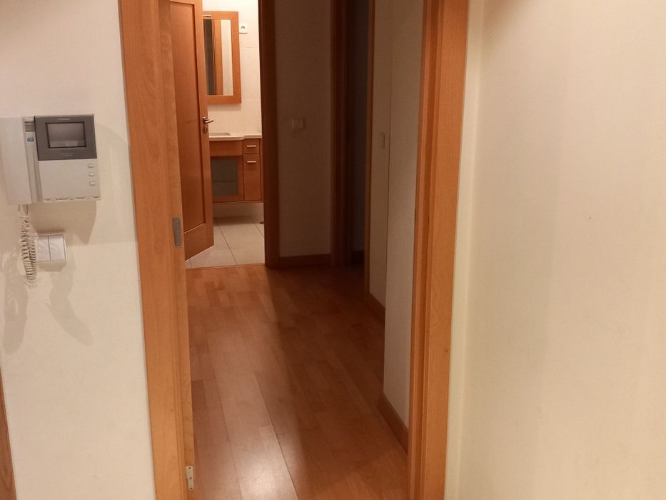 Alugo apartamento T3 bobadela