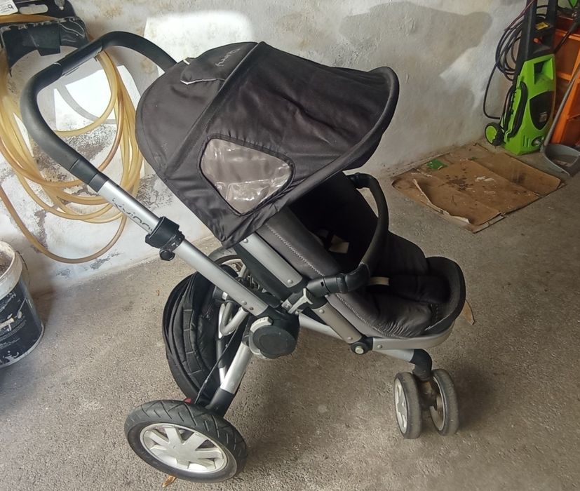 Carro BebéConfort com cadeirinha e ovo