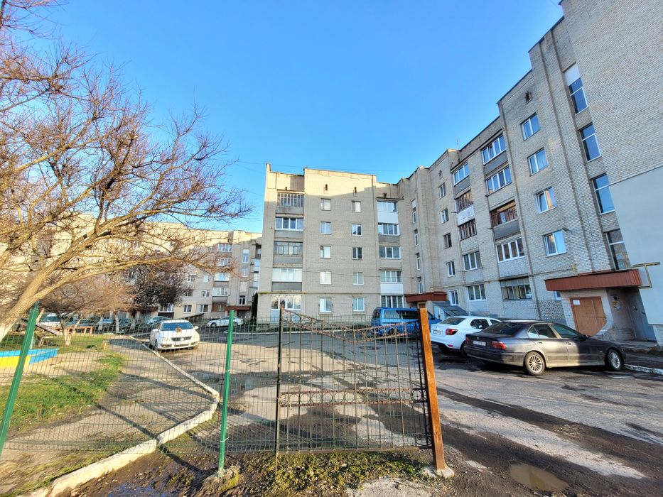 2к."ЧЕШКА", 4/5ц, 54м2, Тепла дуже!, житловий стан,  сонячна! 51500уо!