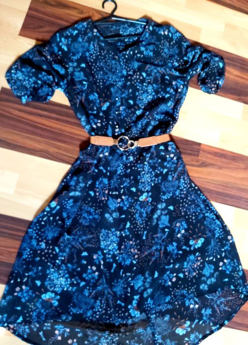 Cudna sukienka Top Secret 40