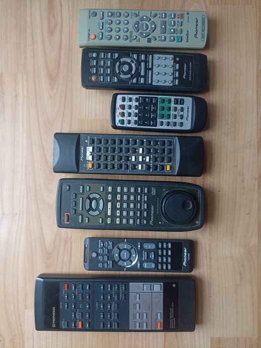 Pilot Sony Panasonic Samsung Pioneer Denon Loeve JVC Epson Philips