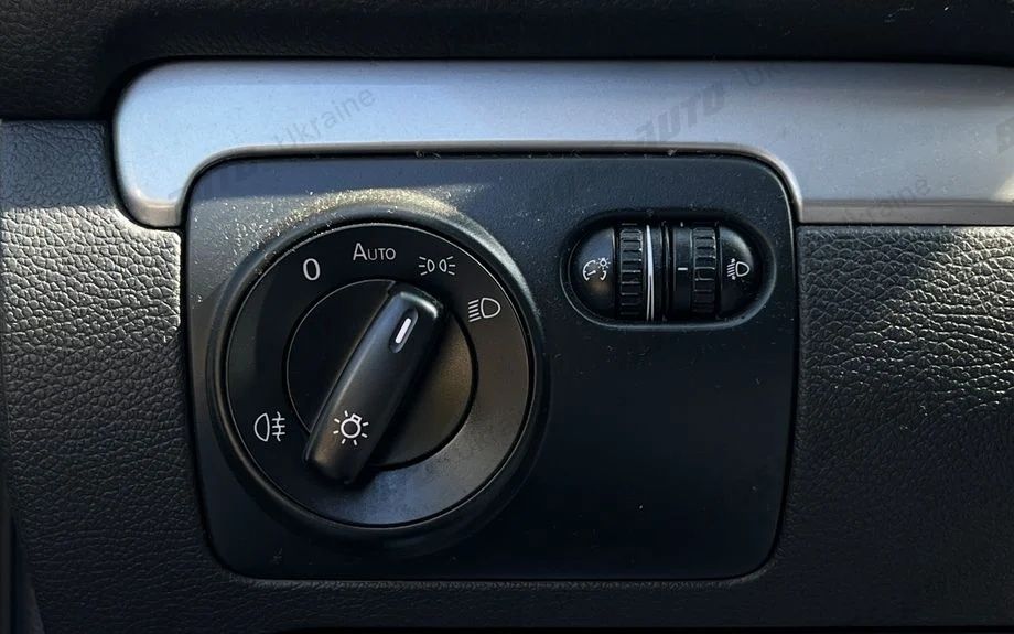Автомобіль Volkswagen golf 6 Variant 1,6 TDI 2011