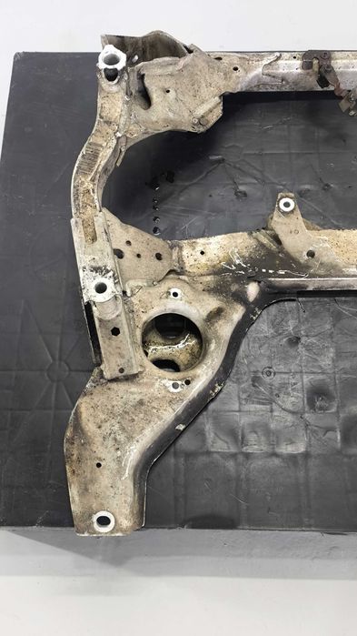 Charriot/Eixo frontal BMW Serie 1/3 (E8x/E9x)