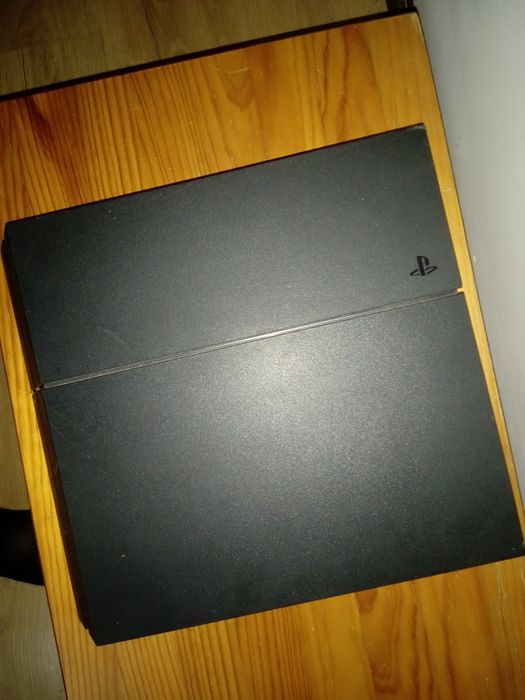 E um ps4 que está em bom estado