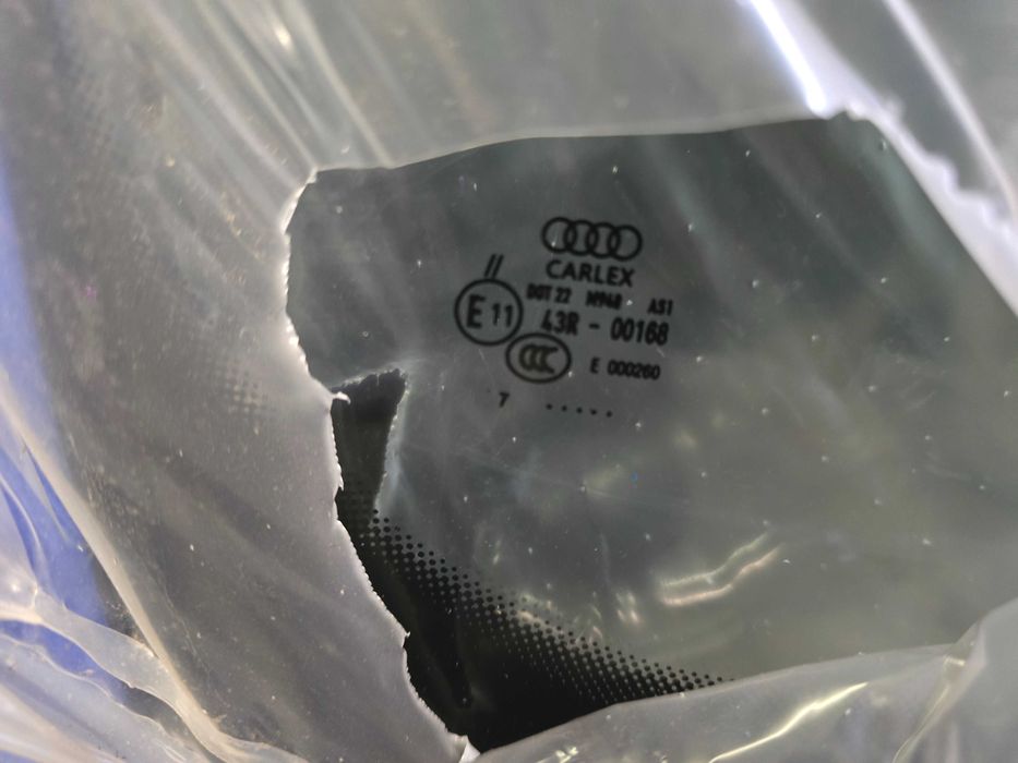 szyba przód Audi A3 8P0 03-12 nowa oryginał