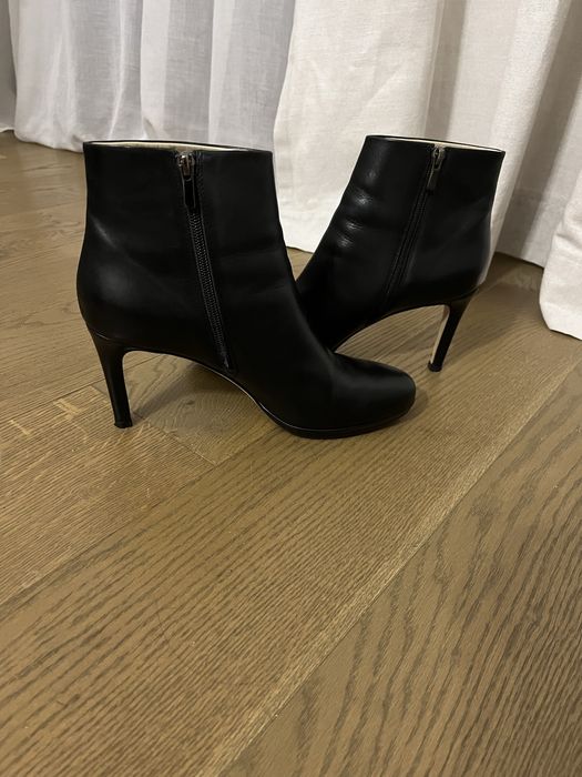 Botki Hobbs London 42